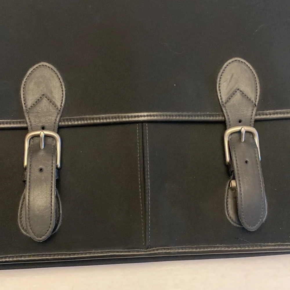 Schlesinger Elegant Black Leather Men's Bag